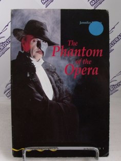 livro-the-phantom-of-the-opera-jennifer-bassett-D_NQ_NP_656257-MLB25839866574_082017-F